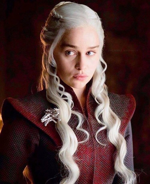 Emilia-Clarke-11282.jpg