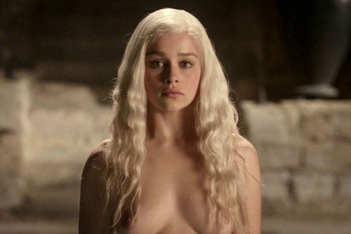 Emilia-Clarke-11323.jpg