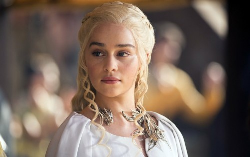 Emilia-Clarke-11328.jpg