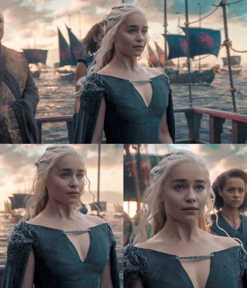 Emilia-Clarke-11378.jpg