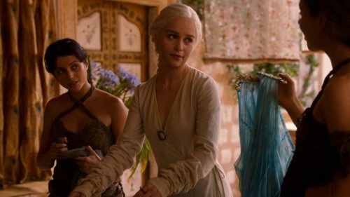 Emilia-Clarke-11379.jpg