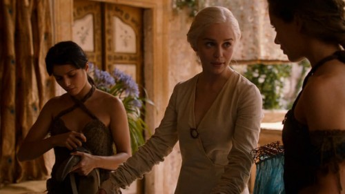 Emilia-Clarke-11383.jpg