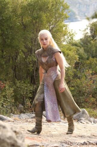 Emilia-Clarke-11390.jpg