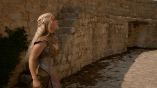 Emilia-Clarke-11395.jpg