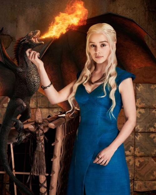Emilia-Clarke-11537.jpg