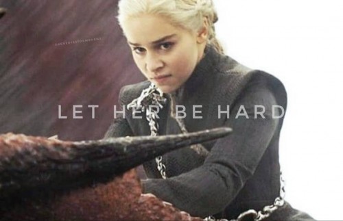 Emilia-Clarke-11589.jpg