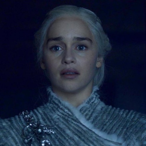 Emilia-Clarke-11635.jpg