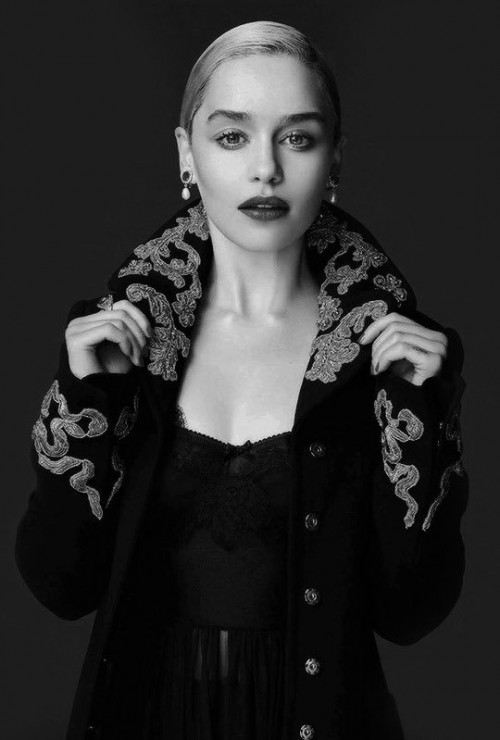 Emilia-Clarke-12050.jpg