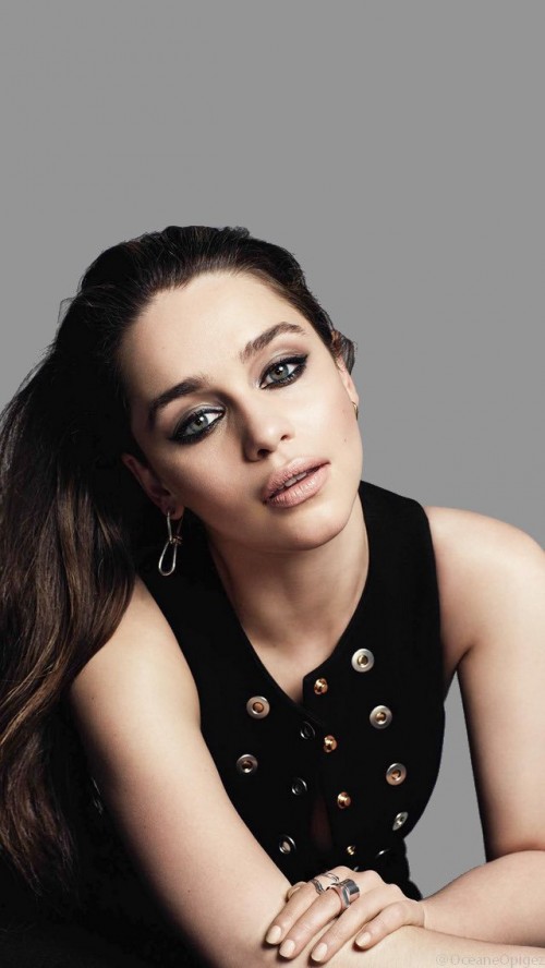 Emilia-Clarke-12240.jpg