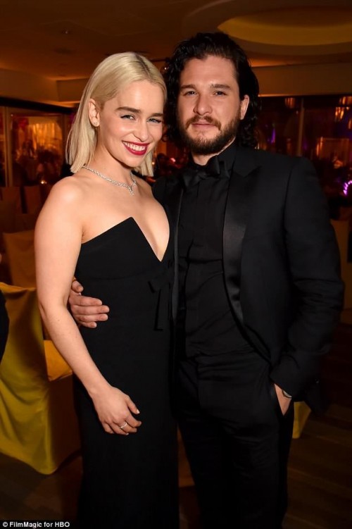 Emilia-Clarke-12425.jpg
