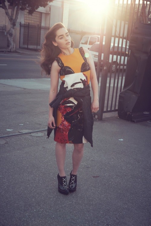 Emilia-Clarke-12524.jpg