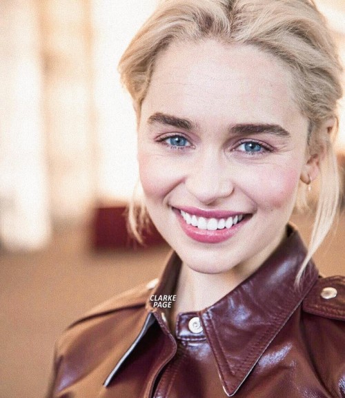 Emilia-Clarke-12691.jpg