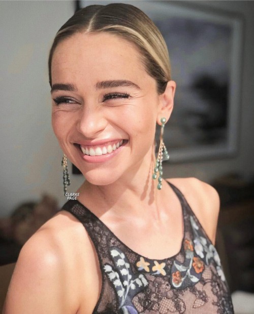 Emilia-Clarke-12720.jpg
