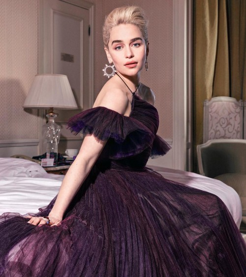 Emilia-Clarke-12730.jpg