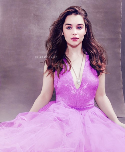 Emilia-Clarke-12757.jpg