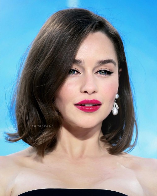 Emilia-Clarke-12778.jpg