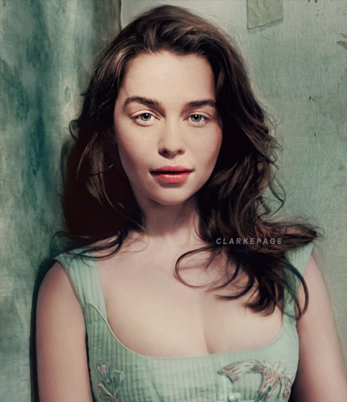 Emilia-Clarke-12784.jpg