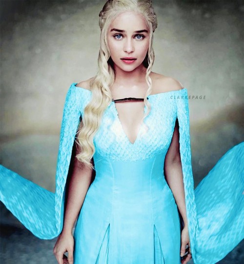 Emilia-Clarke-12785.jpg