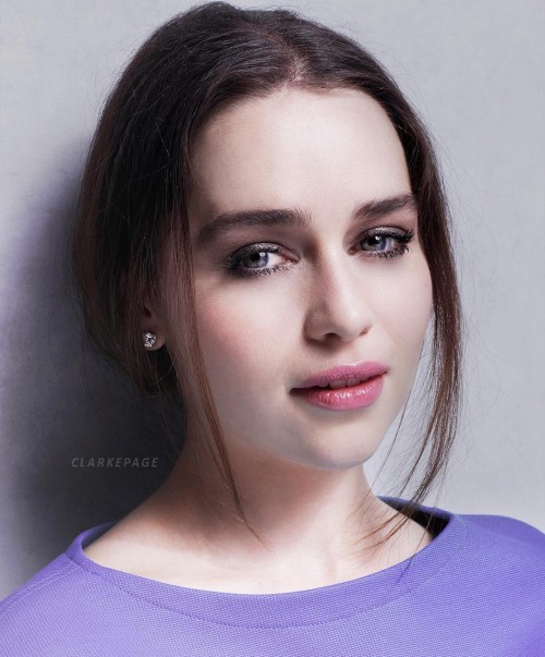 Emilia-Clarke-12791.jpg