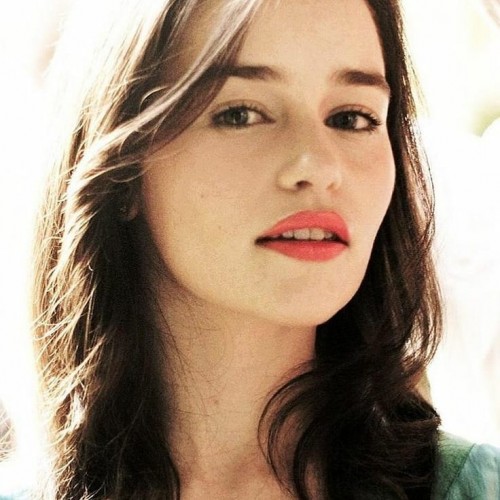 Emilia-Clarke-20147.jpg