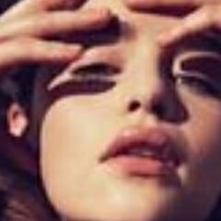 Emilia-Clarke-20150.jpg