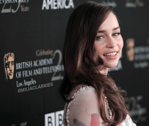Emilia-Clarke-20183.jpg