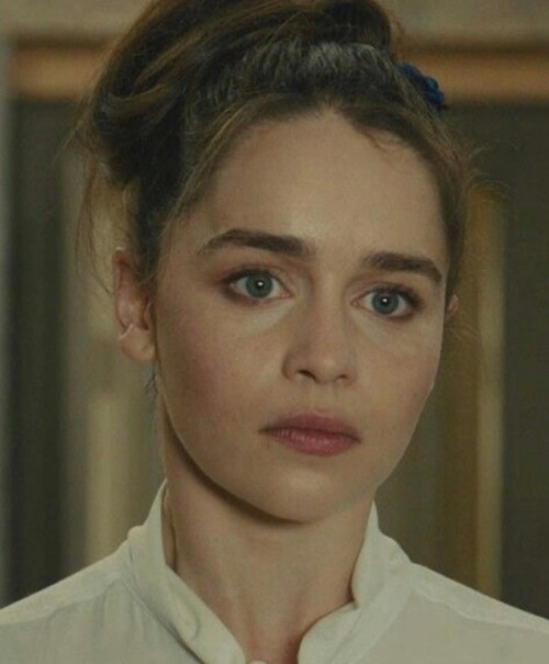 Emilia-Clarke-20218.jpg