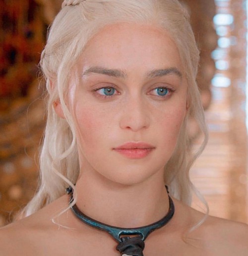 Emilia-Clarke-20224.jpg