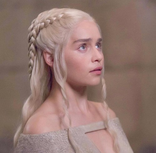Emilia-Clarke-20233.jpg