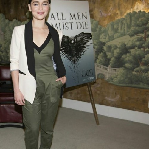 Emilia-Clarke-21137.jpg