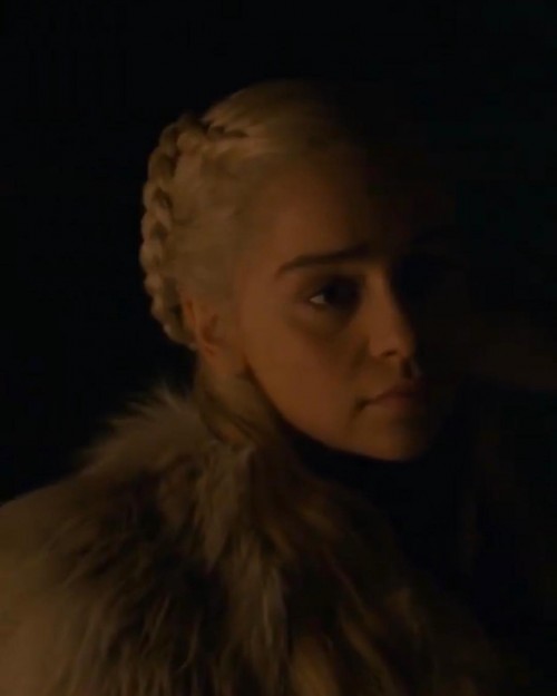 Emilia-Clarke-21142.jpg