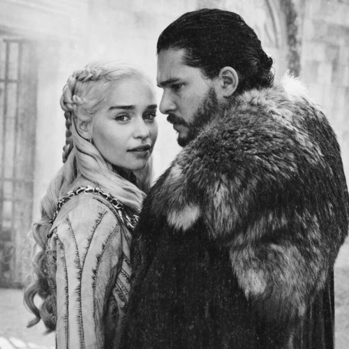 Emilia-Clarke-21174.jpg