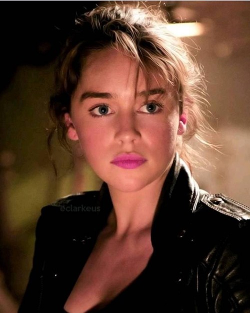 Emilia-Clarke-21183.jpg