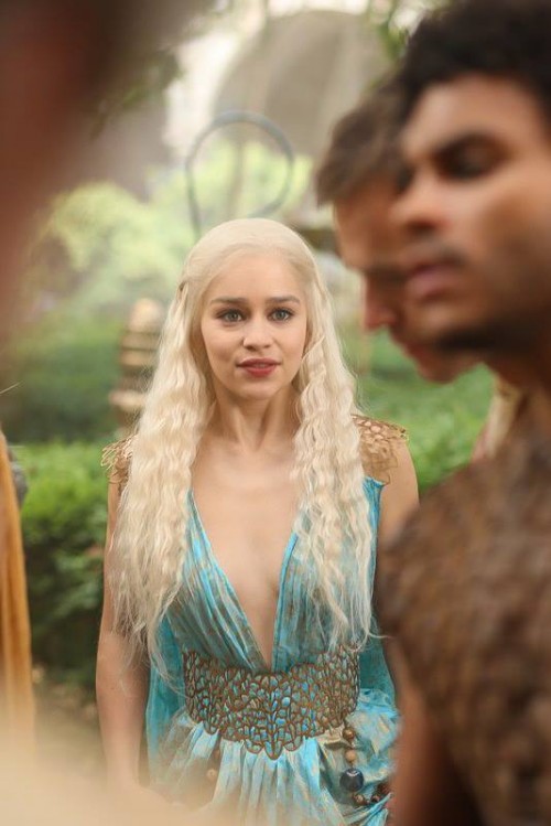 Emilia-Clarke-21192.jpg