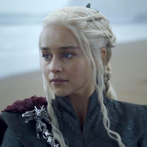 Emilia-Clarke-21283.jpg