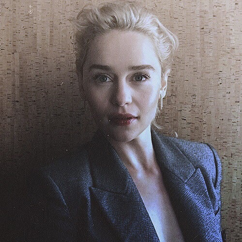 Emilia-Clarke-21287.jpg