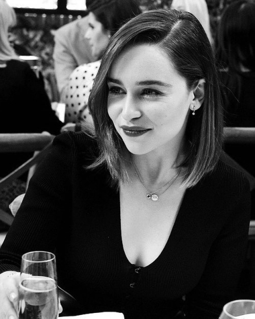Emilia-Clarke-21293.jpg