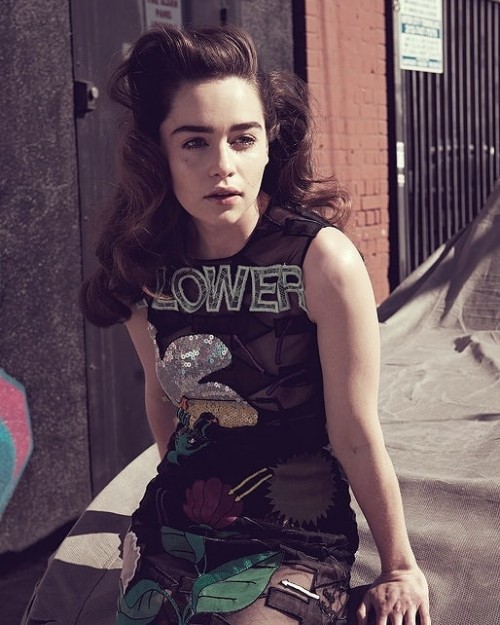 Emilia-Clarke-21310.jpg