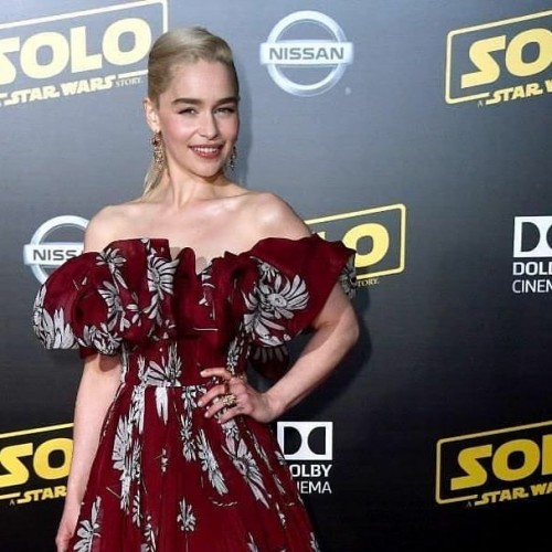 Emilia-Clarke-21323.jpg