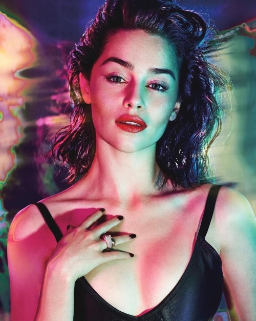 Emilia-Clarke-21644.jpg