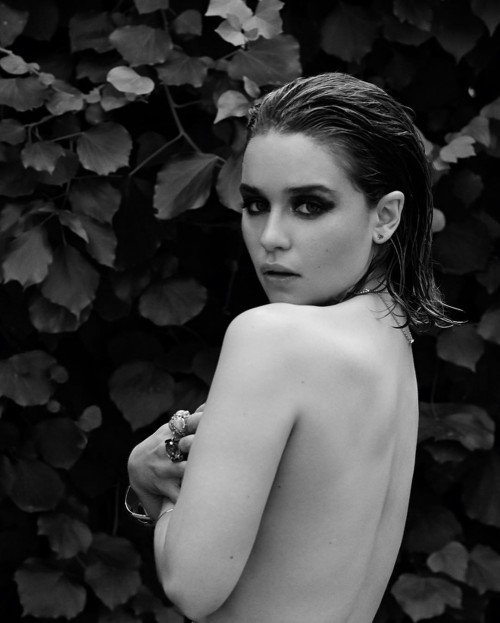 Emilia-Clarke-21668.jpg