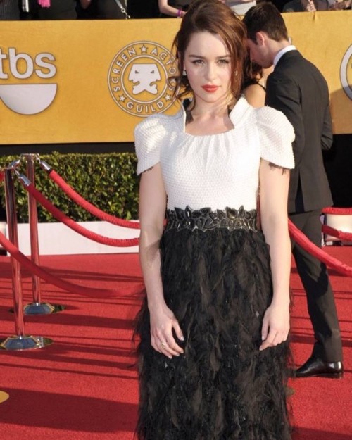 Emilia-Clarke-21704.jpg