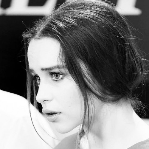 Emilia-Clarke-21770.jpg