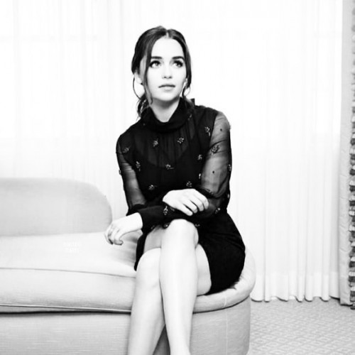 Emilia-Clarke-21782.jpg