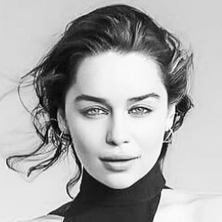 Emilia-Clarke-21804.jpg
