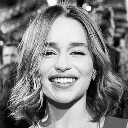 Emilia-Clarke-21813.jpg
