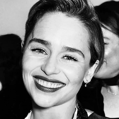 Emilia-Clarke-21840.jpg