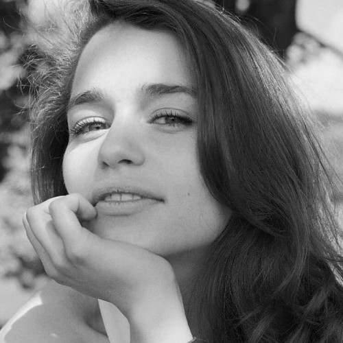 Emilia-Clarke-21851.jpg