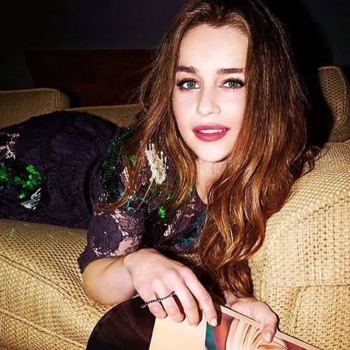 Emilia-Clarke-21934.jpg