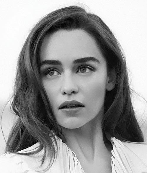 Emilia-Clarke-22000.jpg